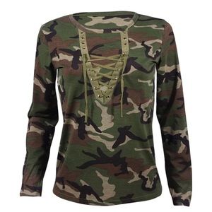 🖤 Lace Up Long Sleeved NEW Camo Print Shirt 🖤